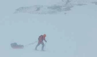 Gegen den Wind unterhalb der Dyranutane (1.363 m)